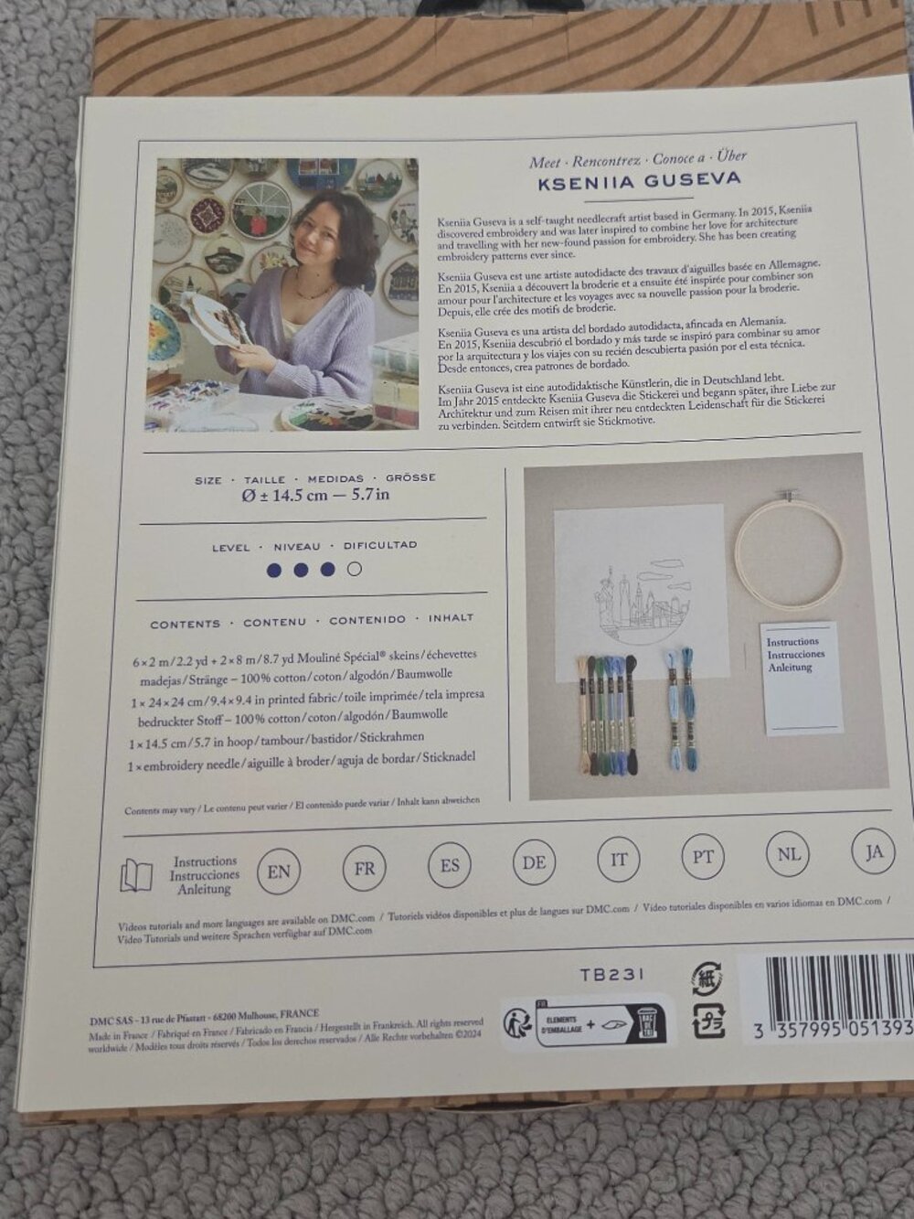 DMC Embroidery Kit - New York City - Picture 2 of 2